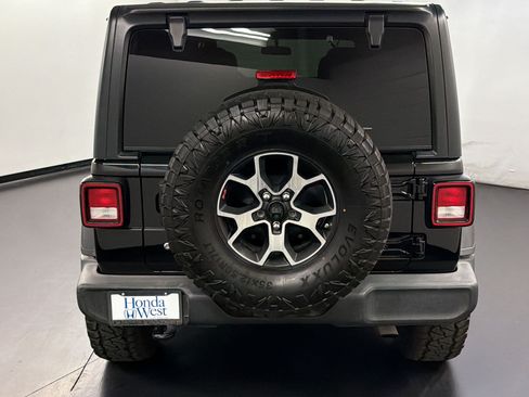 Used 2018 Jeep Wrangler Unlimited Sport S AWD/4WD image 10