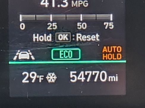 Used 2021 Hyundai Ioniq SE image 31