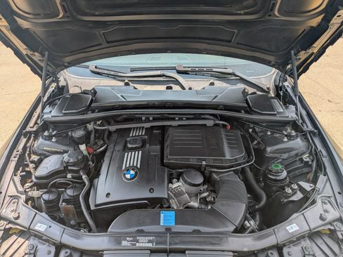 Used 2009 BMW 335i Convertible RWD image 18