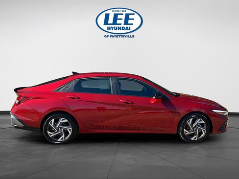 Certified 2025 Hyundai Elantra Sport image 6