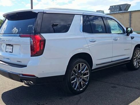 New 2026 GMC Yukon Denali Ultimate AWD/4WD image 9