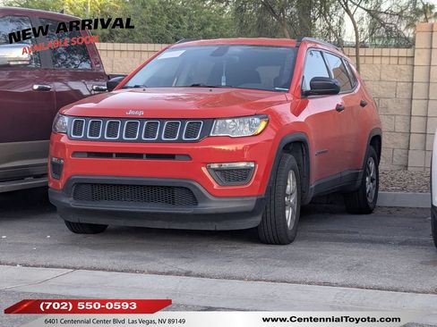 Used 2018 Jeep Compass Sport w/ Tech Group FWD image 1