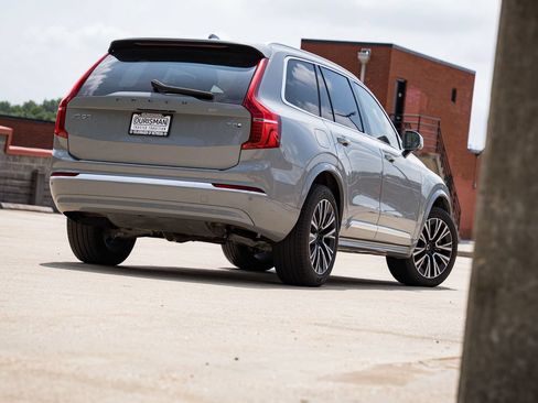 Used 2025 Volvo XC90 T8 Plus w/ Protection Package Premier AWD/4WD image 6