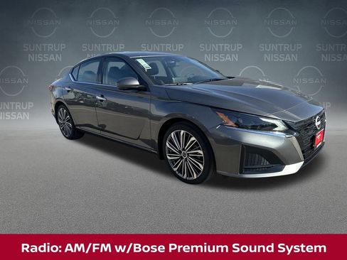 New 2025 Nissan Altima 2.5 SL image 11