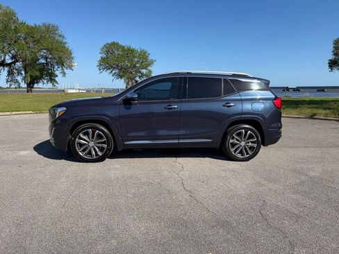 Used 2019 GMC Terrain Denali w/ Advanced Safety Package image 2
