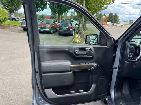 Used 2021 Chevrolet Silverado 1500 RST w/ Bed Protection Package RWD image 14