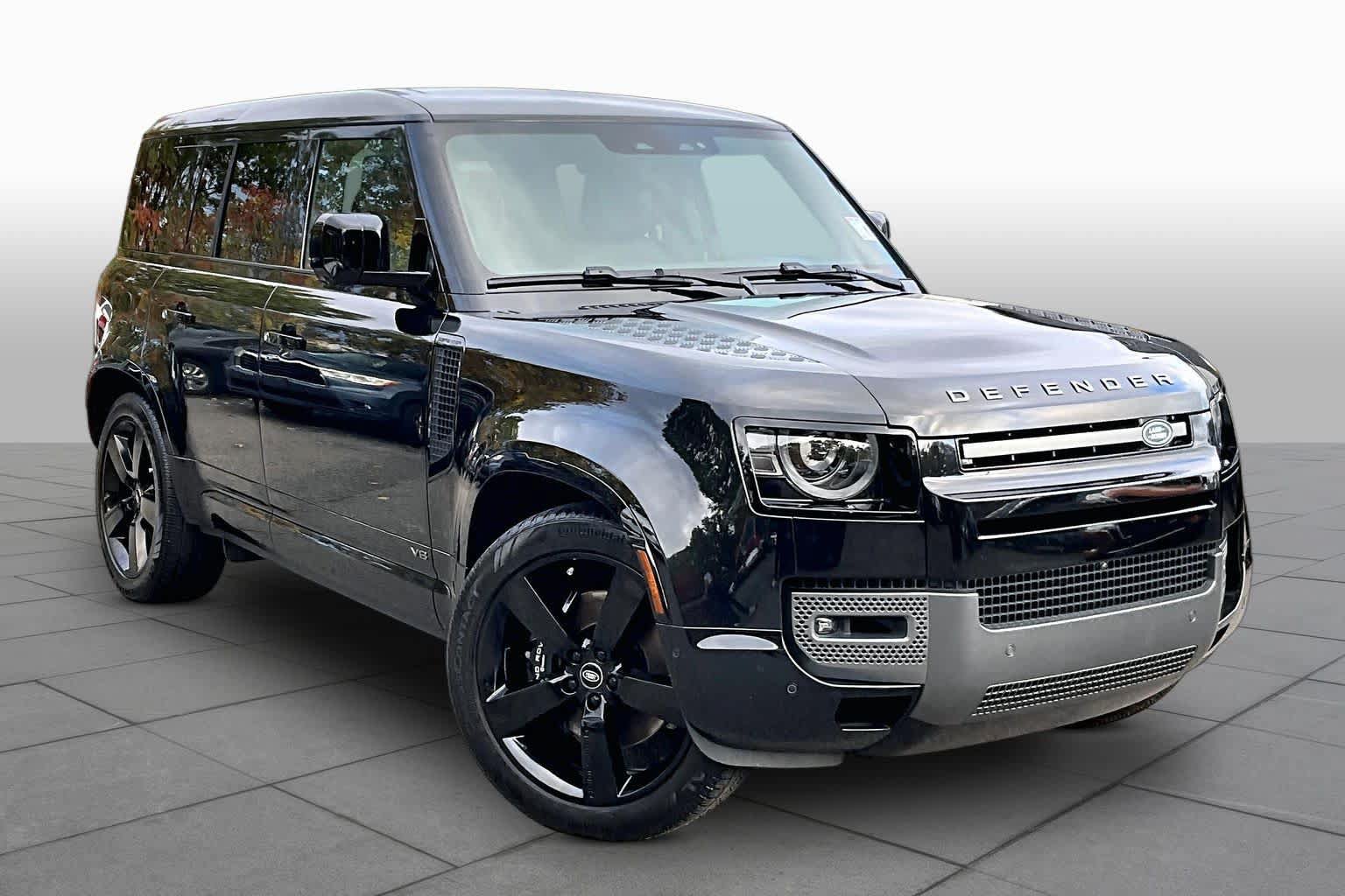 Used 2024 Land Rover Defender 110 V8 AWD/4WD image 2