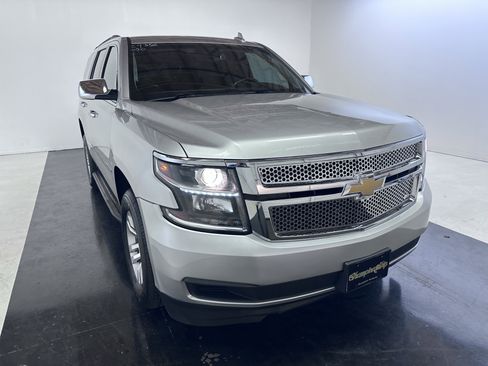 Used 2019 Chevrolet Tahoe LT image 3