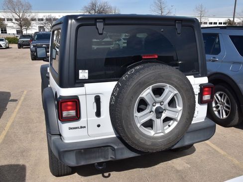 Used 2020 Jeep Wrangler Sport image 8