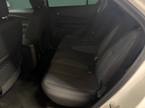 Used 2017 Chevrolet Equinox LS FWD image 12