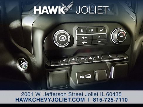 Used 2024 Chevrolet Silverado 1500 Custom Trail Boss AWD/4WD image 17