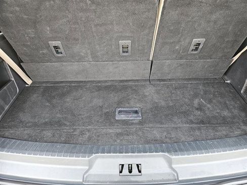 Used 2024 Ford Expedition Limited image 23