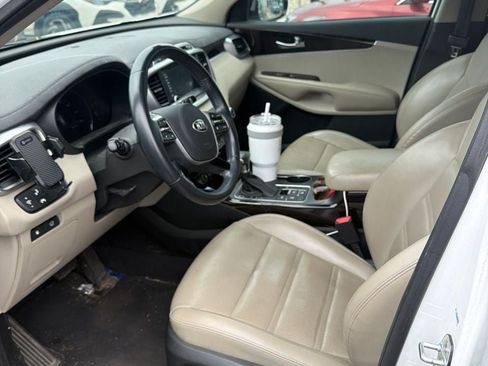 Used 2019 Kia Sorento EX AWD/4WD image 6