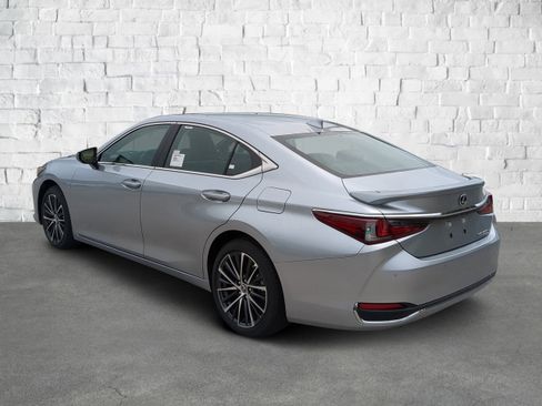 New 2025 Lexus ES 300h w/ Premium Package image 6