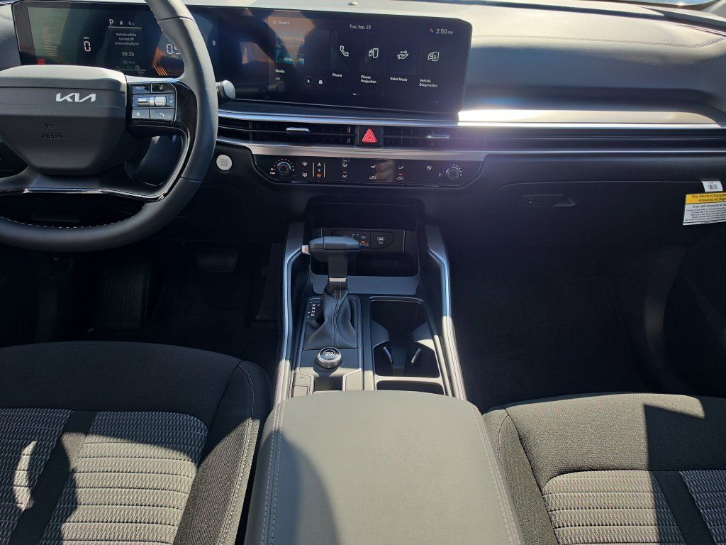 New 2026 Kia Sorento LX FWD image 14