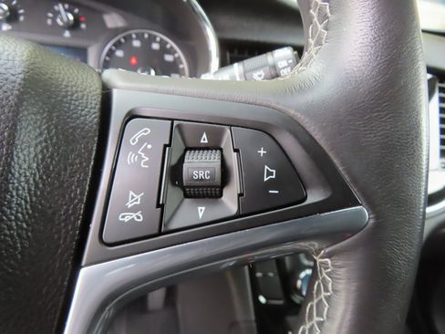 Used 2022 Buick Encore Preferred image 15