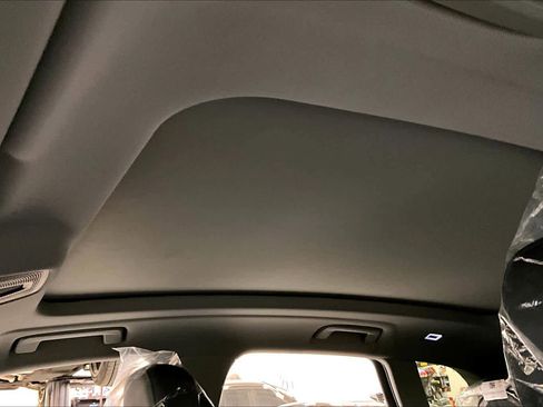 New 2026 Audi Q5 Premium image 18