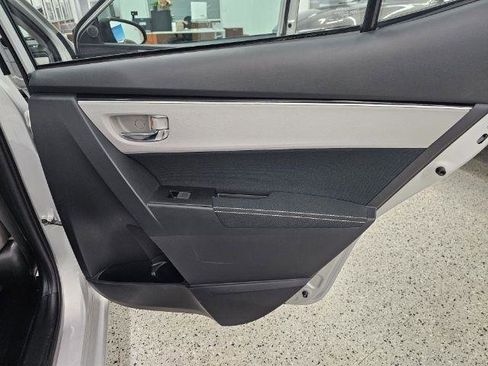 Used 2018 Toyota Corolla LE image 28