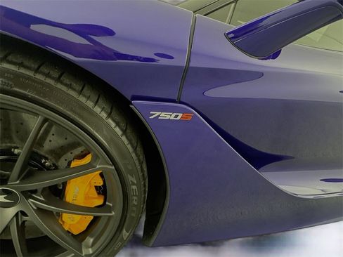 Used 2025 McLaren 750S Spider image 29