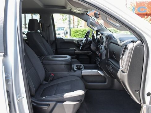 Used 2019 Chevrolet Silverado 1500 RST image 38