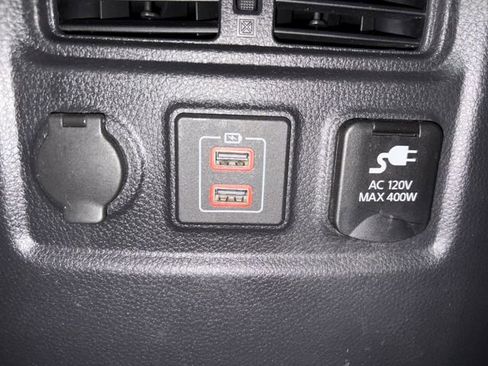 Used 2021 Nissan Titan PRO-4X w/ Pro-4x Convenience Package image 24