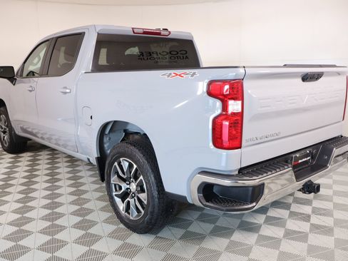 Used 2024 Chevrolet Silverado 1500 LT AWD/4WD image 22