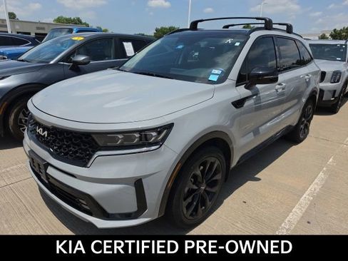 Certified 2022 Kia Sorento SX FWD image 1
