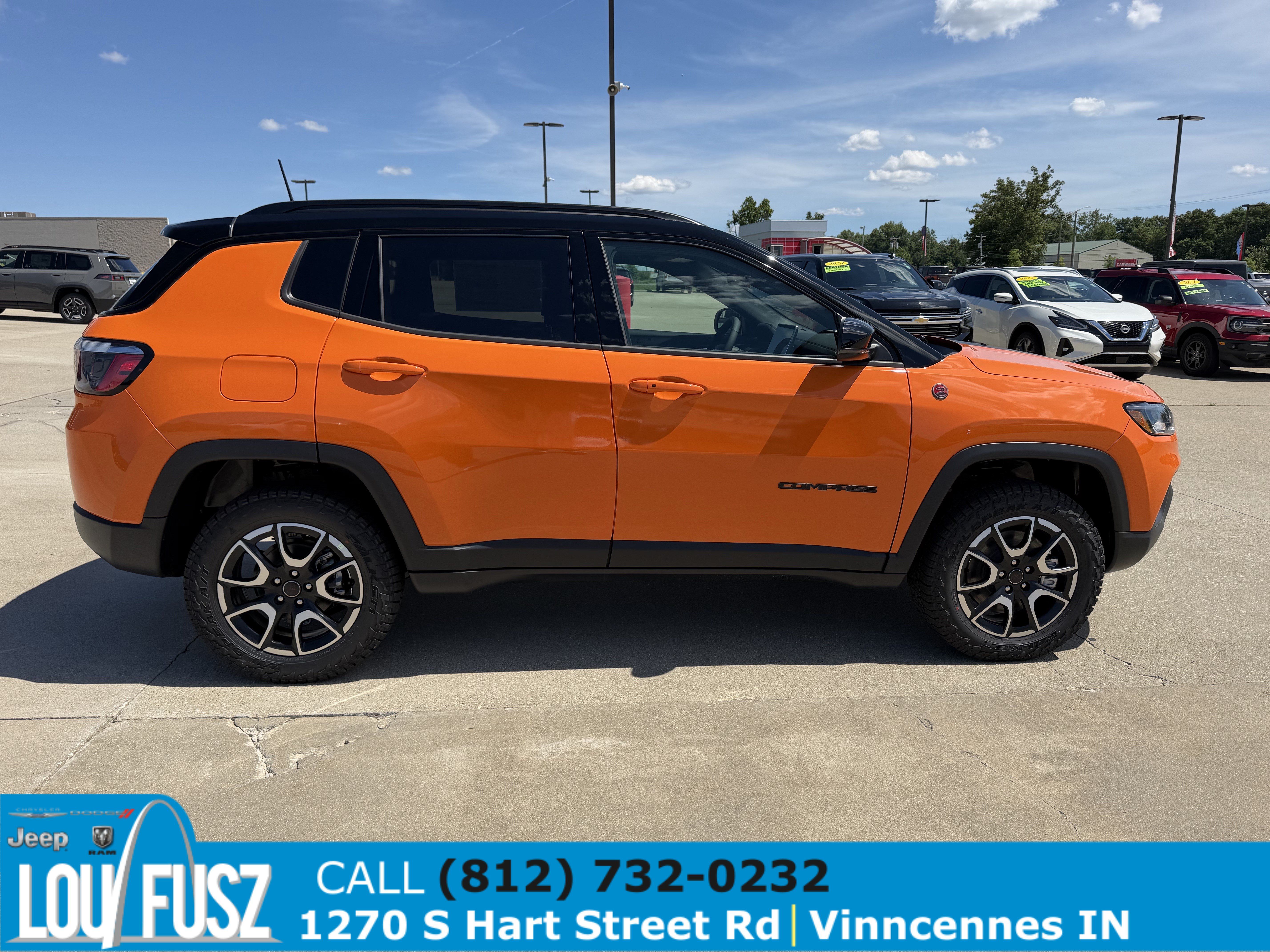 New 2026 Jeep Compass Trailhawk w/ Sun, Sound & Navigation Group AWD/4WD image 8