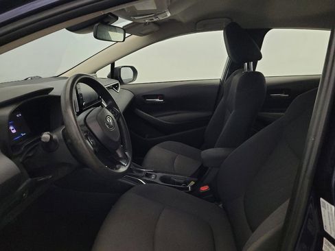 Used 2021 Toyota Corolla LE FWD image 17