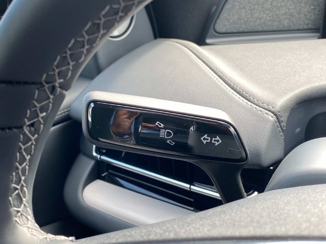 New 2027 Lincoln Navigator Reserve w/ Jet Appearance Package AWD/4WD image 17