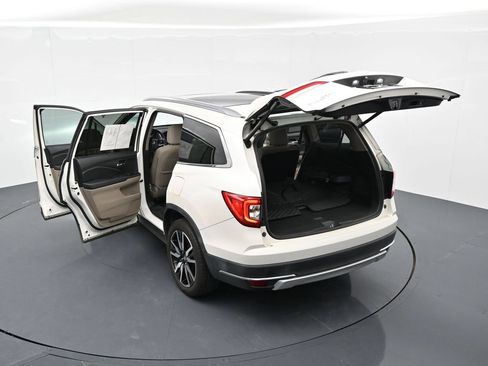 Used 2019 Honda Pilot Elite image 16