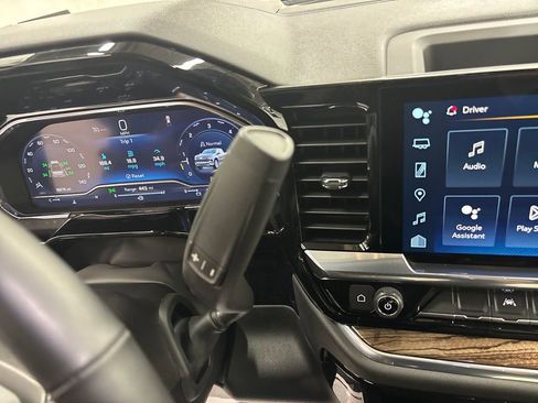 Used 2023 Chevrolet Silverado 1500 LT image 24