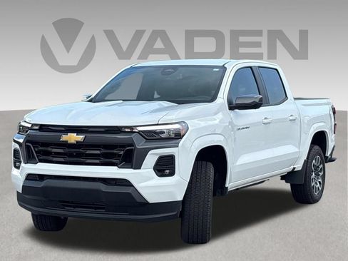 Used 2024 Chevrolet Colorado LT w/ LT Convenience Package III RWD image 33