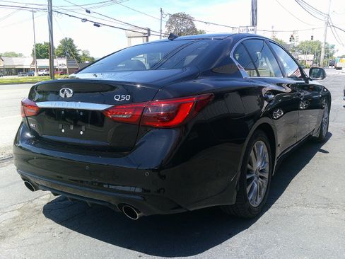 Used 2019 INFINITI Q50 Luxe w/ Essential Package (3.0T Luxe) AWD/4WD image 9