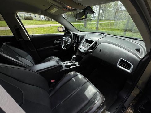 Used 2011 Chevrolet Equinox LT FWD image 9