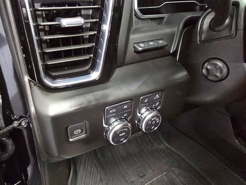 Used 2023 GMC Sierra 1500 Denali Ultimate AWD/4WD image 24