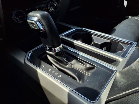 Used 2020 Ford F150 Lariat w/ Equipment Group 502A Luxury image 16