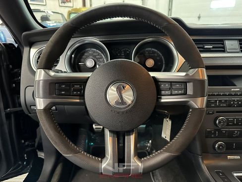 Used 2012 Ford Mustang Shelby GT500 image 25