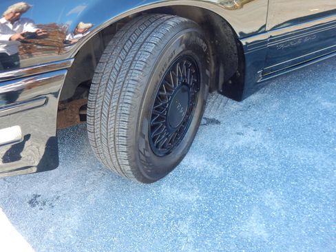 Used 1990 Ford Taurus SHO image 18