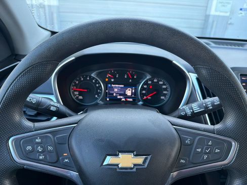 Used 2022 Chevrolet Equinox LT FWD image 22