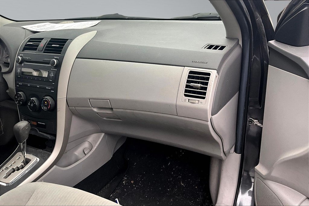 Used 2010 Toyota Corolla LE FWD image 26