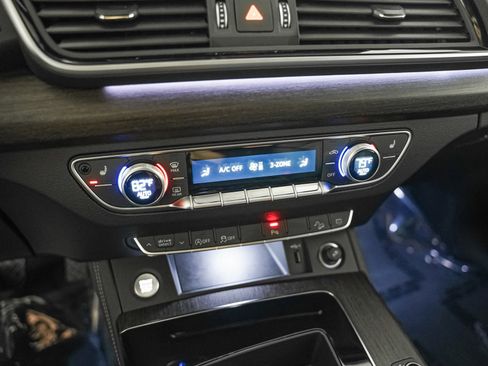 Certified 2025 Audi Q5 2.0T Premium Plus w/ Premium Plus Package image 23