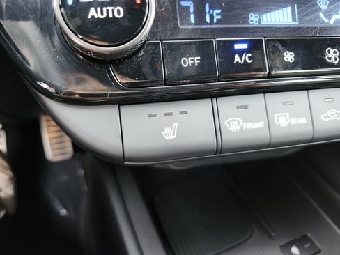 Used 2025 Hyundai Elantra N image 9