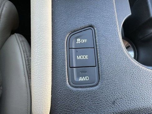 Used 2017 Cadillac XT5 Luxury w/ Driver Awareness Package image 10