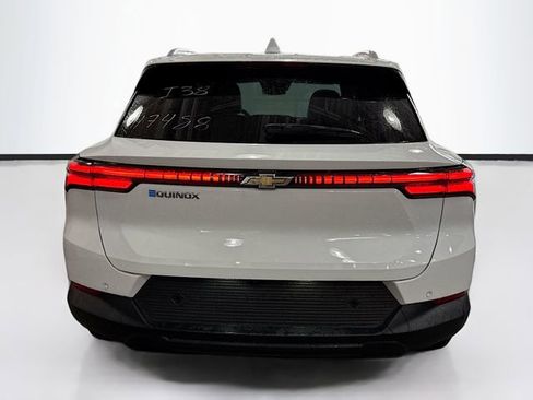 New 2026 Chevrolet Equinox EV LT image 7