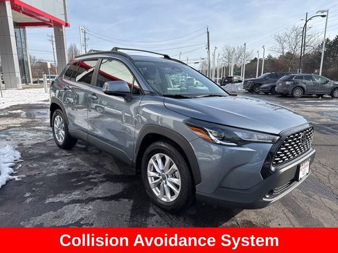 Certified 2023 Toyota Corolla Cross LE image 9
