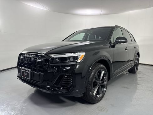 Used 2025 Audi Q7 3.0T Premium Plus w/ Premium Plus Package AWD/4WD image 29