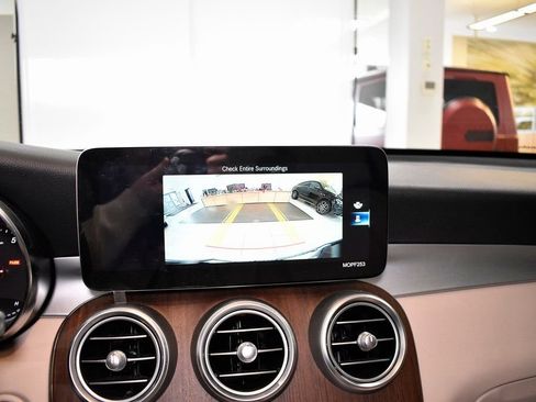 Used 2020 Mercedes-Benz GLC 300 GLC 300 image 44