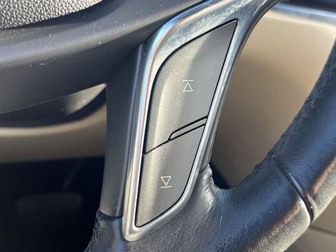 Used 2019 Cadillac XT5 Luxury image 48