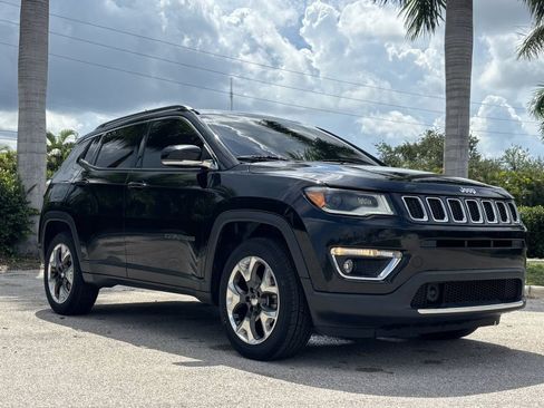 Used 2018 Jeep Compass Limited w/ Navigation Group AWD/4WD image 5